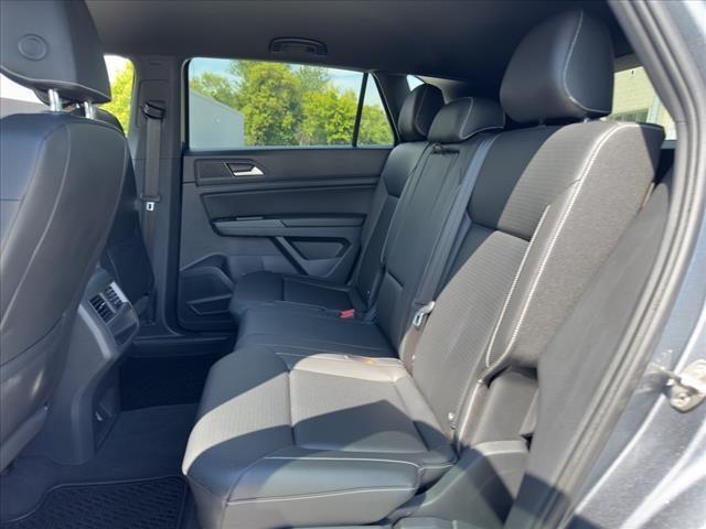 used 2020 Volkswagen Atlas Cross Sport car, priced at $20,900