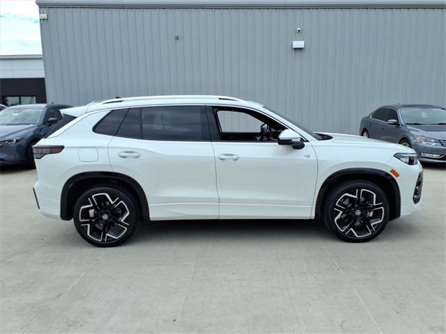 used 2025 Volkswagen Tiguan car, priced at $40,875