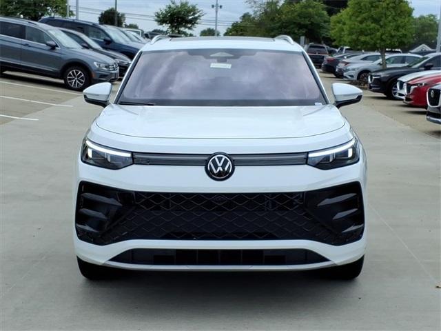 used 2025 Volkswagen Tiguan car, priced at $40,875