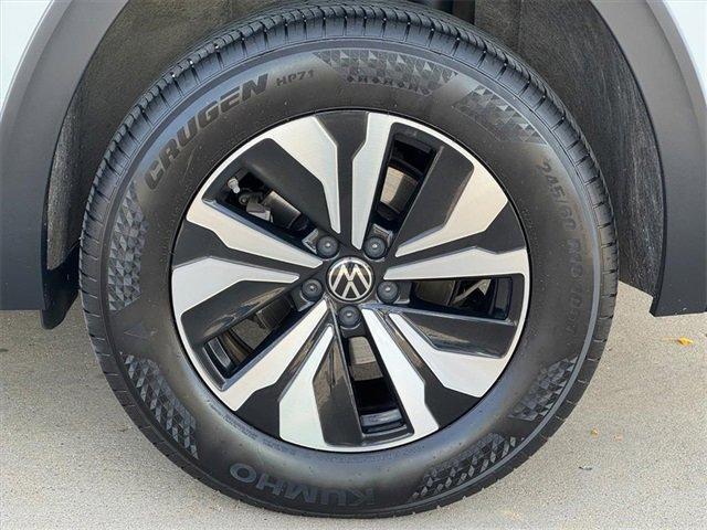 used 2024 Volkswagen Atlas car, priced at $30,675