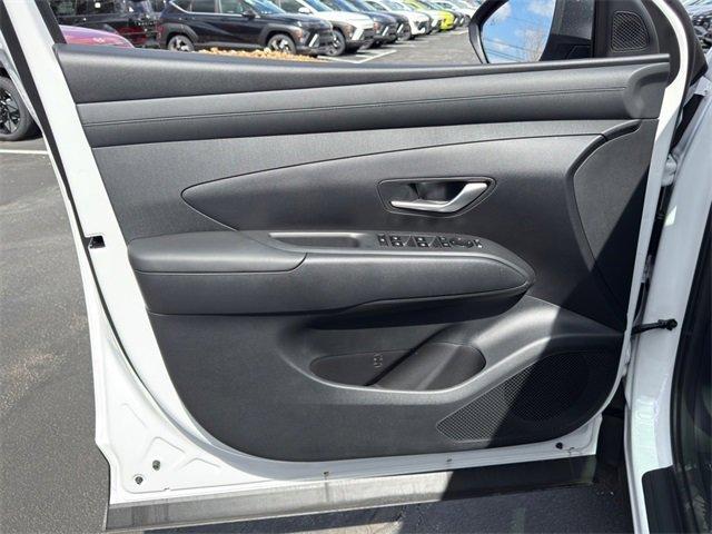 new 2025 Hyundai TUCSON Hybrid car, priced at $36,933