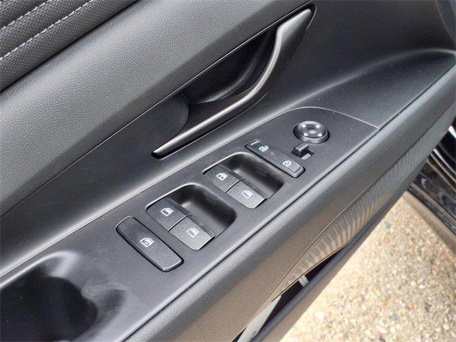 new 2025 Hyundai ELANTRA HEV car, priced at $27,162