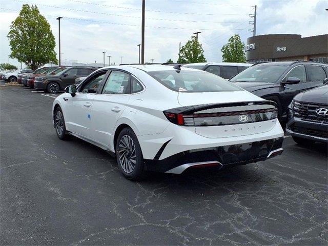 new 2025 Hyundai Sonata Hybrid car, priced at $31,869