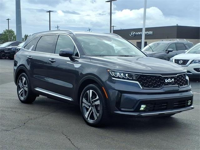 used 2023 Kia Sorento Hybrid car, priced at $32,825
