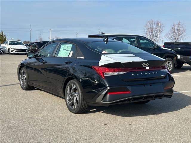 new 2025 Hyundai Elantra car, priced at $26,425