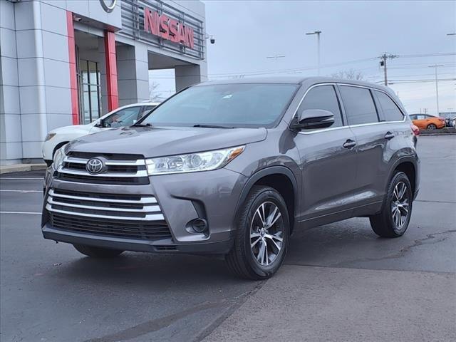 used 2018 Toyota Highlander car, priced at $21,899