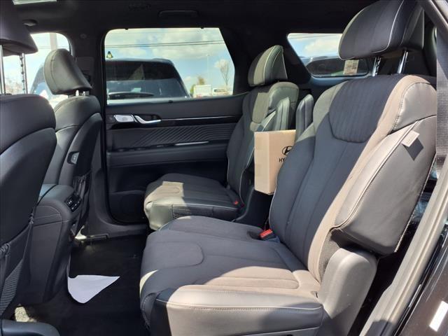 new 2025 Hyundai Palisade car, priced at $53,718
