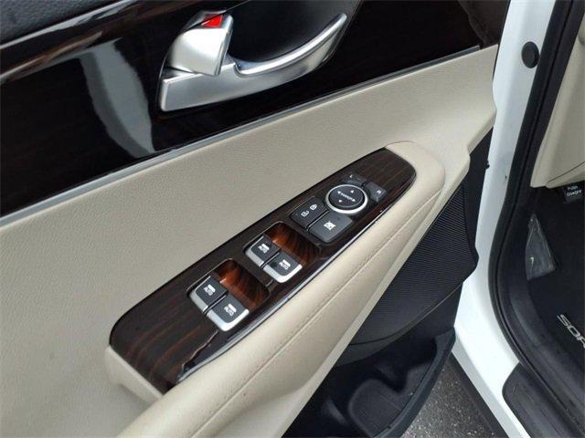 used 2020 Kia Sorento car, priced at $18,275