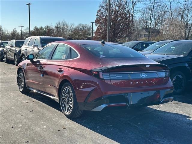 new 2025 Hyundai Sonata Hybrid car, priced at $31,567