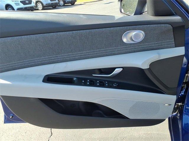 new 2025 Hyundai Elantra car, priced at $25,233