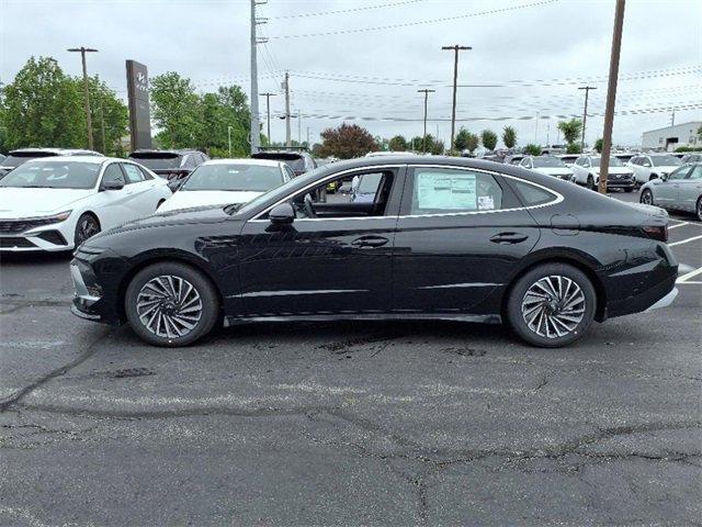 new 2025 Hyundai Sonata Hybrid car, priced at $32,443