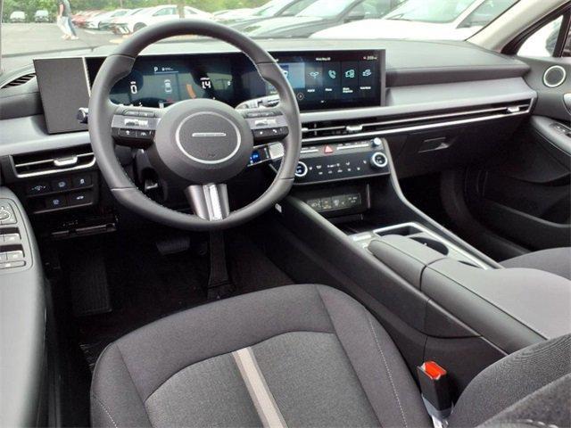 new 2025 Hyundai Sonata Hybrid car, priced at $32,443