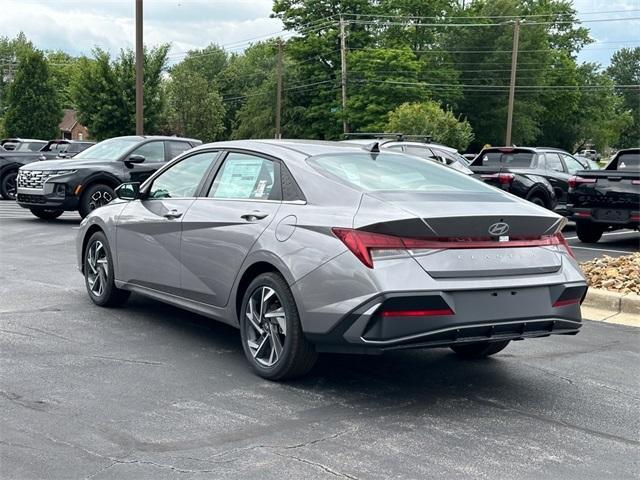 new 2024 Hyundai Elantra car, priced at $22,763