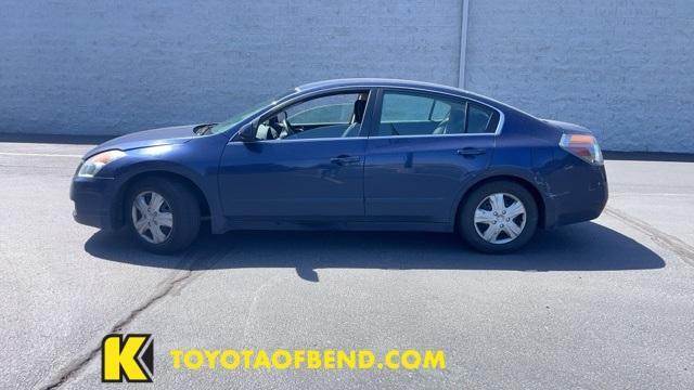 used 2009 Nissan Altima car, priced at $9,902