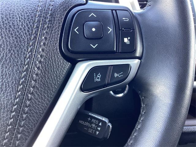 used 2019 Toyota Highlander car, priced at $32,938