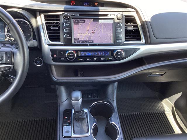 used 2019 Toyota Highlander car, priced at $32,938