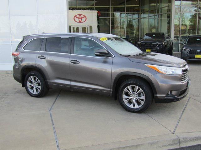 used 2014 Toyota Highlander car, priced at $21,901