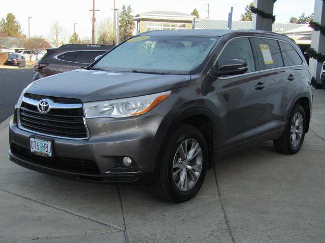 used 2014 Toyota Highlander car, priced at $21,901