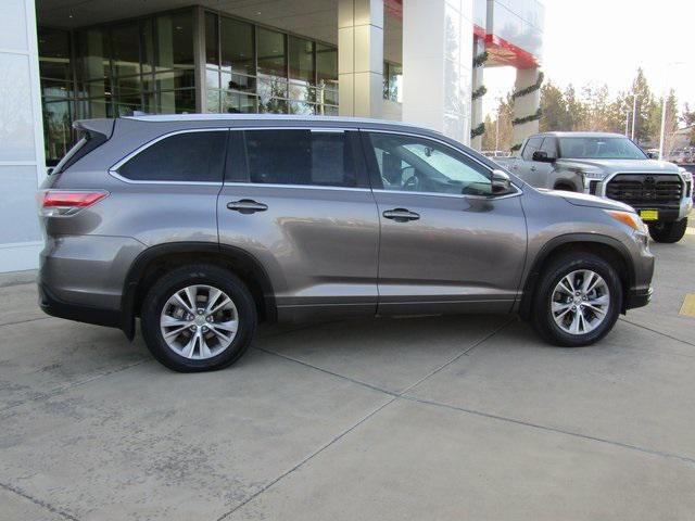 used 2014 Toyota Highlander car, priced at $21,901