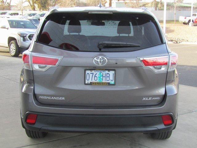 used 2014 Toyota Highlander car, priced at $21,901