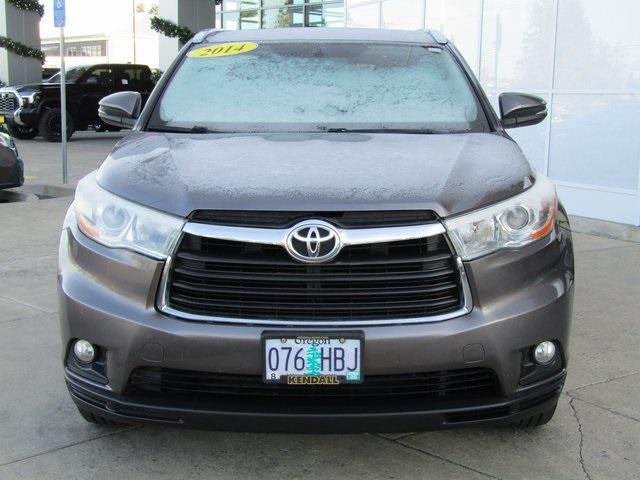 used 2014 Toyota Highlander car, priced at $21,901