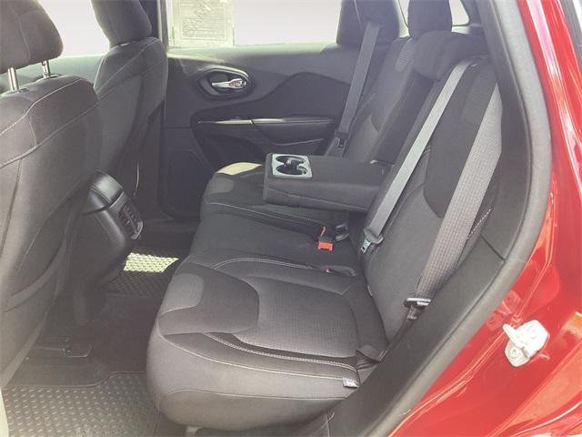 used 2015 Jeep Cherokee car, priced at $15,901