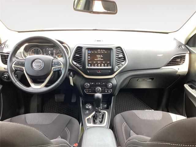used 2015 Jeep Cherokee car, priced at $15,901
