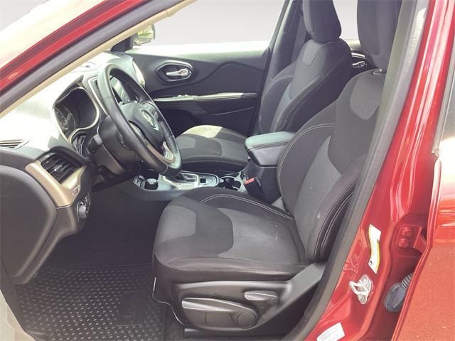used 2015 Jeep Cherokee car, priced at $15,901