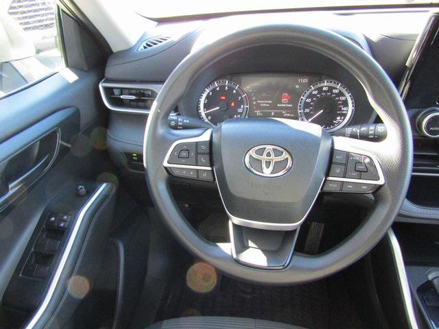 used 2023 Toyota Highlander car, priced at $40,929