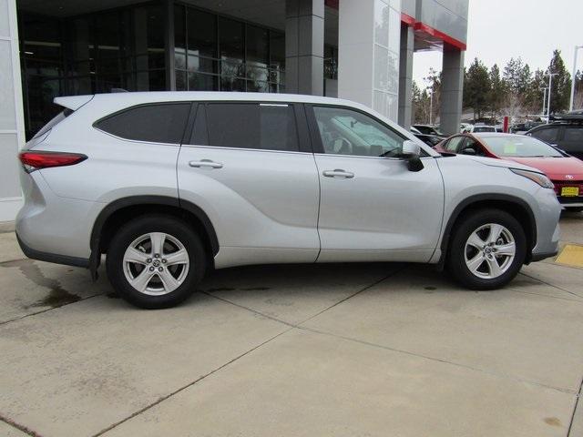 used 2023 Toyota Highlander car, priced at $35,912