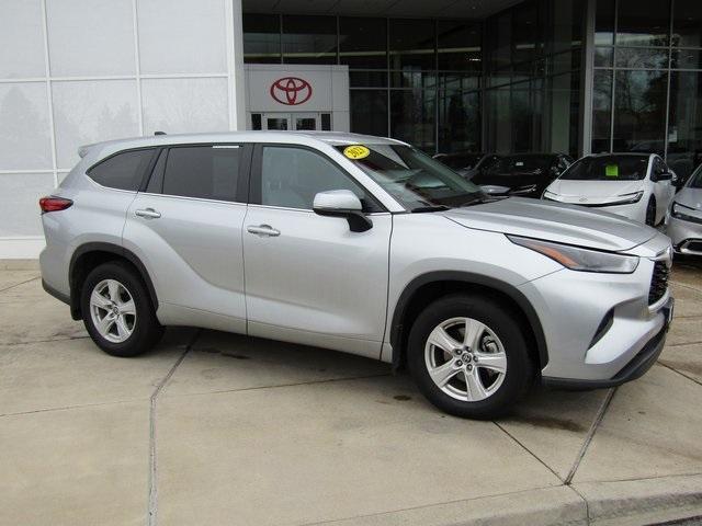 used 2023 Toyota Highlander car, priced at $35,912