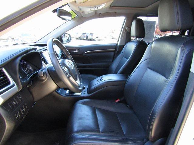 used 2015 Toyota Highlander car, priced at $16,912