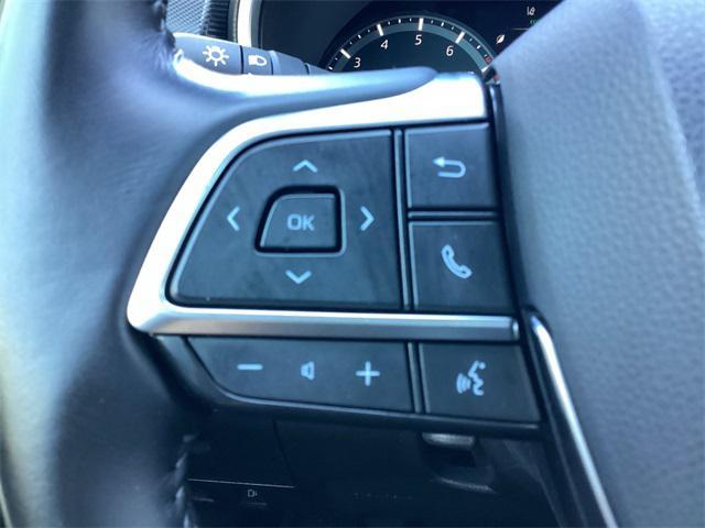 used 2021 Toyota Highlander car, priced at $34,987