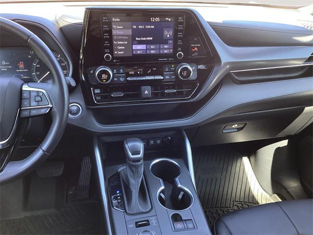 used 2021 Toyota Highlander car, priced at $34,987