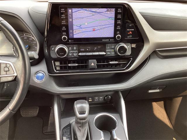 used 2022 Toyota Highlander Hybrid car, priced at $38,992
