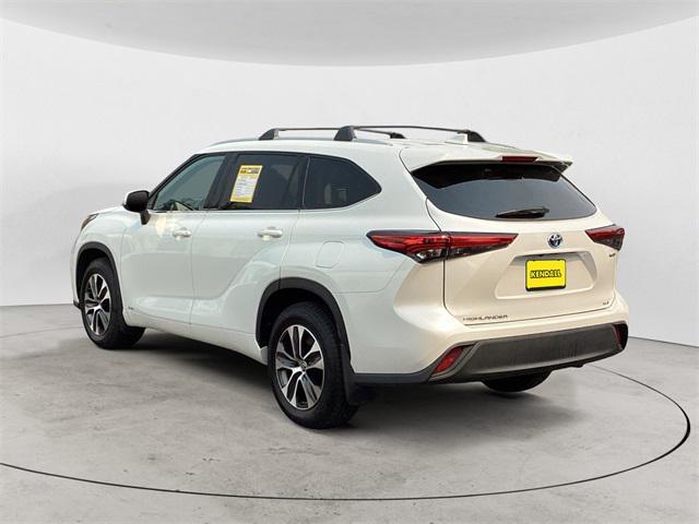 used 2022 Toyota Highlander Hybrid car, priced at $38,992