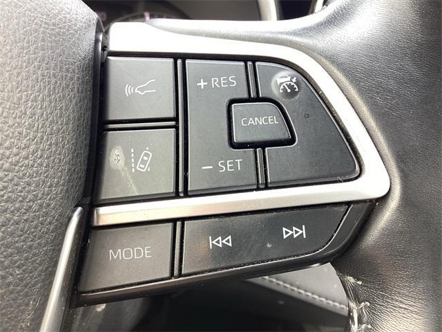 used 2022 Toyota Highlander Hybrid car, priced at $38,992