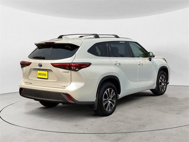 used 2022 Toyota Highlander Hybrid car, priced at $38,992