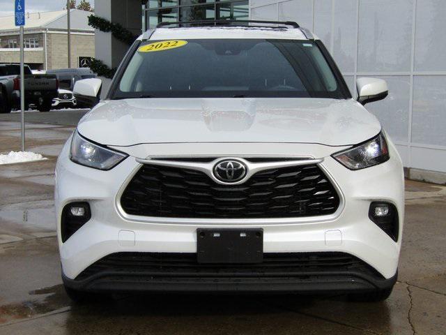 used 2022 Toyota Highlander car, priced at $37,901