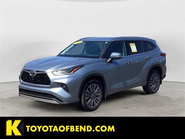 used 2021 Toyota Highlander car, priced at $40,901
