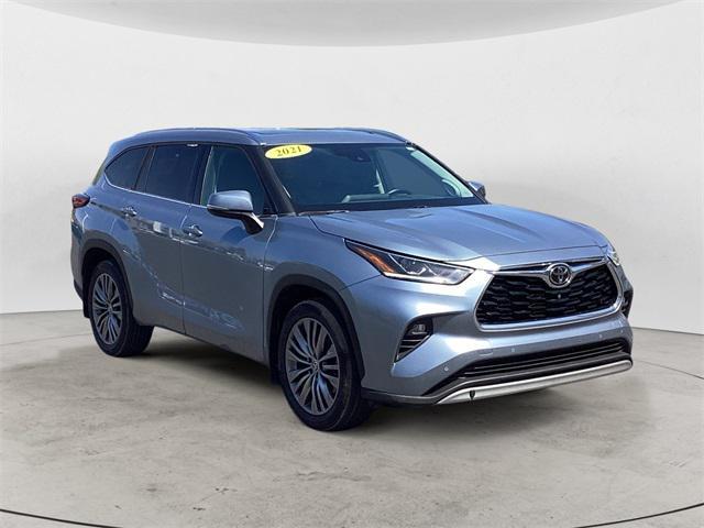 used 2021 Toyota Highlander car, priced at $40,901