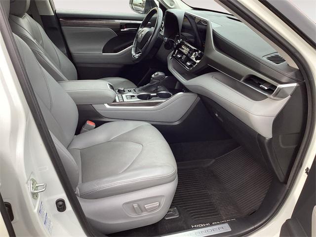 used 2020 Toyota Highlander car, priced at $31,982