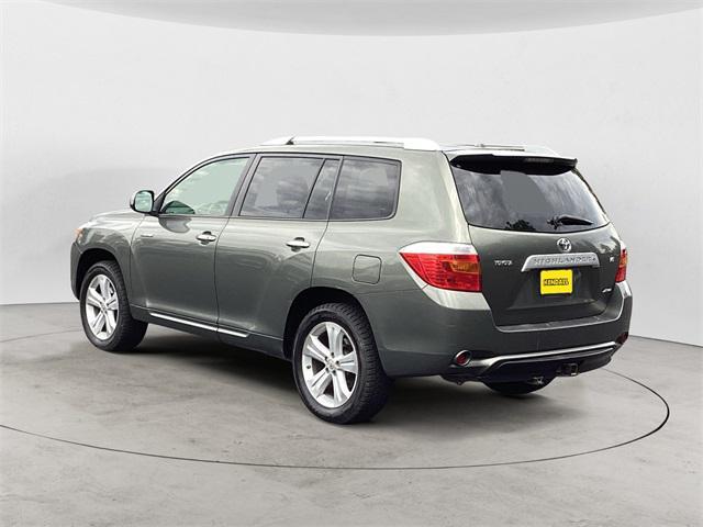 used 2009 Toyota Highlander car, priced at $13,901