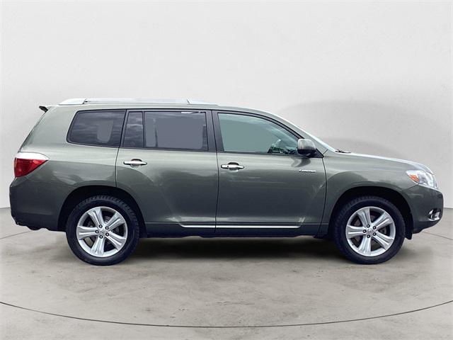 used 2009 Toyota Highlander car, priced at $13,901