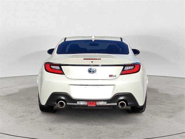 used 2024 Toyota GR86 car, priced at $30,954