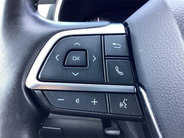 used 2020 Toyota Highlander Hybrid car, priced at $29,993