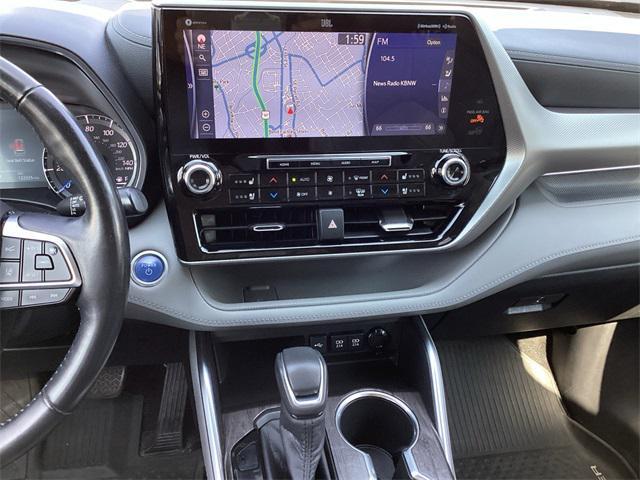 used 2020 Toyota Highlander Hybrid car, priced at $29,993