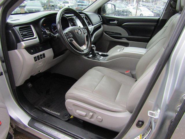 used 2017 Toyota Highlander Hybrid car, priced at $25,930