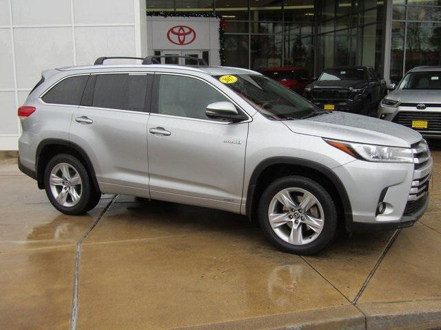 used 2017 Toyota Highlander Hybrid car, priced at $25,930