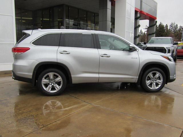 used 2017 Toyota Highlander Hybrid car, priced at $25,930